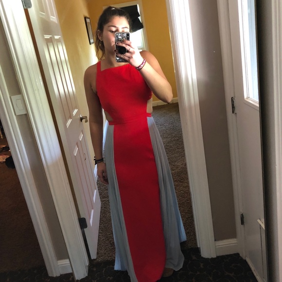 Prom dress - Picture 4 of 6